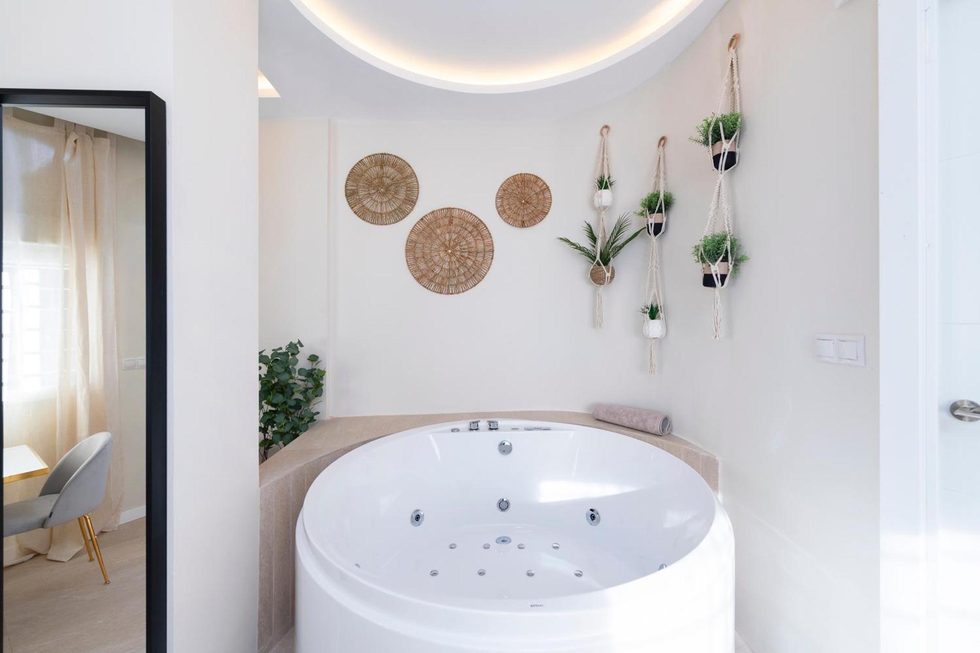 Malaga Boutique V.V Luxury Jacuzzy公寓 外观 照片